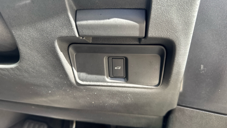 Land Rover Range Rover Evoque 2.0 D200 Autobiography 5dr Auto [Revised] Diesel Hatchback